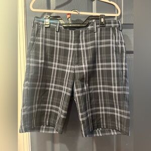 NWOT - Izod Shorts Mens Size 33 Blue Plaid 11" Inseam Polyester Blend